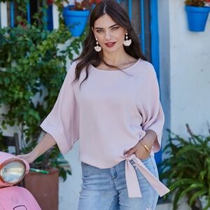 BNWT Frank Lyman Blouse size 8 $190